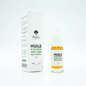 CBD oil 20% broad in bottle